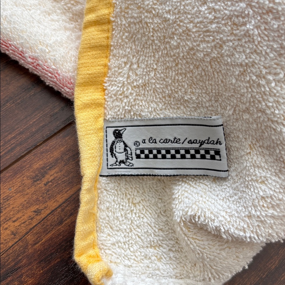 Vintage Harvard Beach Towel - Picture 6 of 10